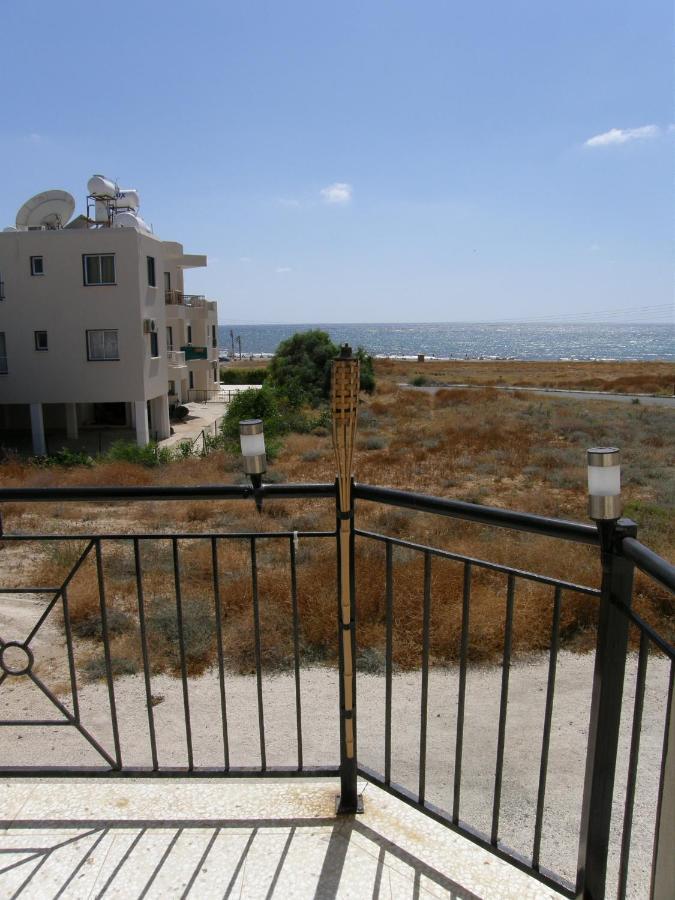 Athena And The Owl Beachside Apt Pafos Dış mekan fotoğraf